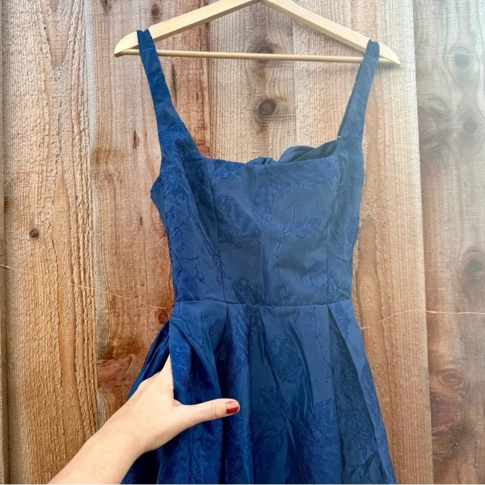 Navy Jacquard Tie-Back Full-Skirt Maxi Dress with Pockets 🌿 - Picture 5 of 12
